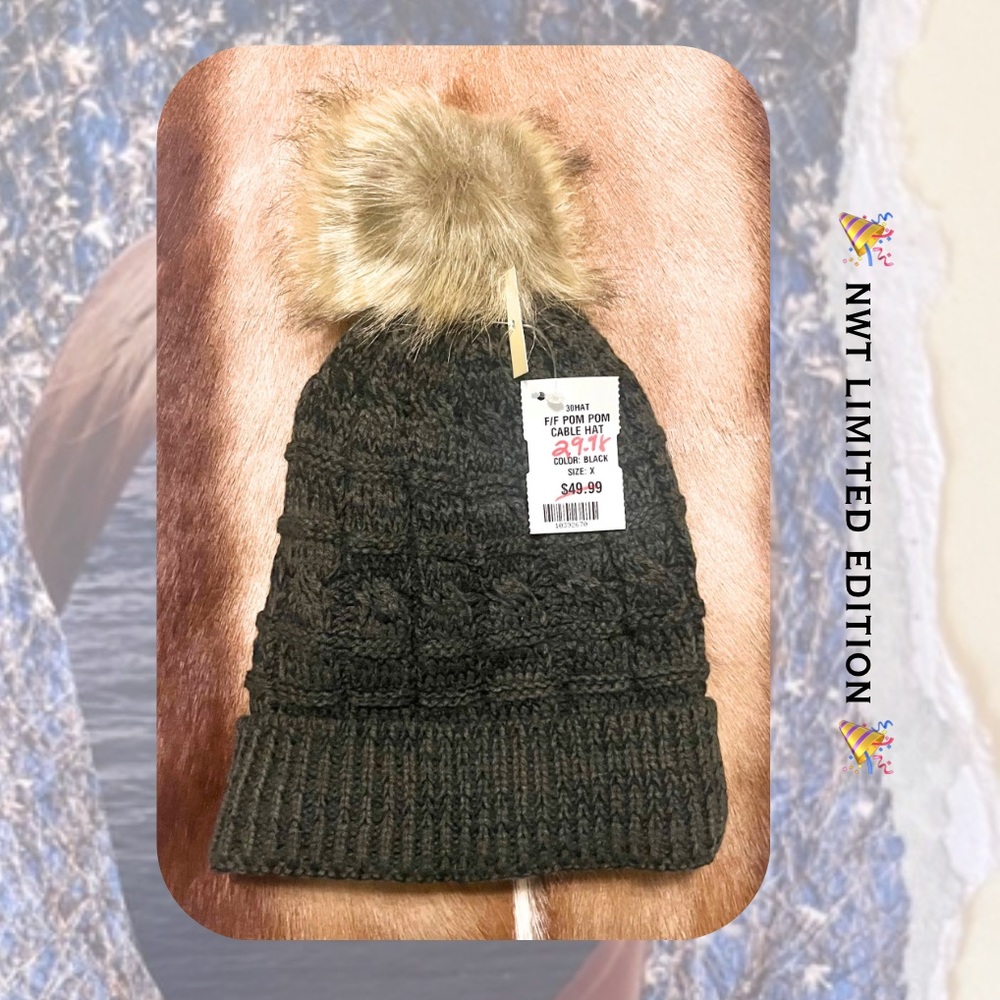 🆕 🎉 gray cable knit beanie hat with brown faux fur pom pom